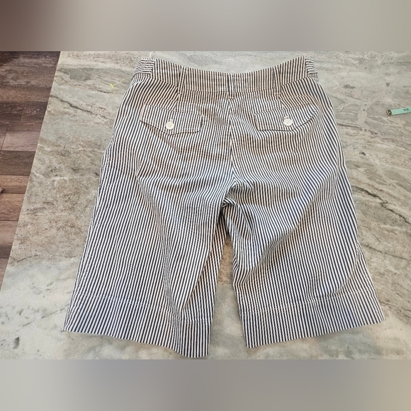 Jones New York Sport Stretch Black White Striped Shorts With Pockets 8 - Picture 7 of 13